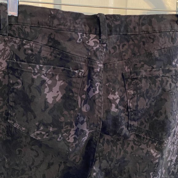 Gloria Vanderbilt  Purple Camo Jeans - Picture 3 of 7